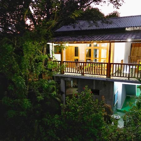 Sigiri Dilu Villa Sigiriya Esterno foto