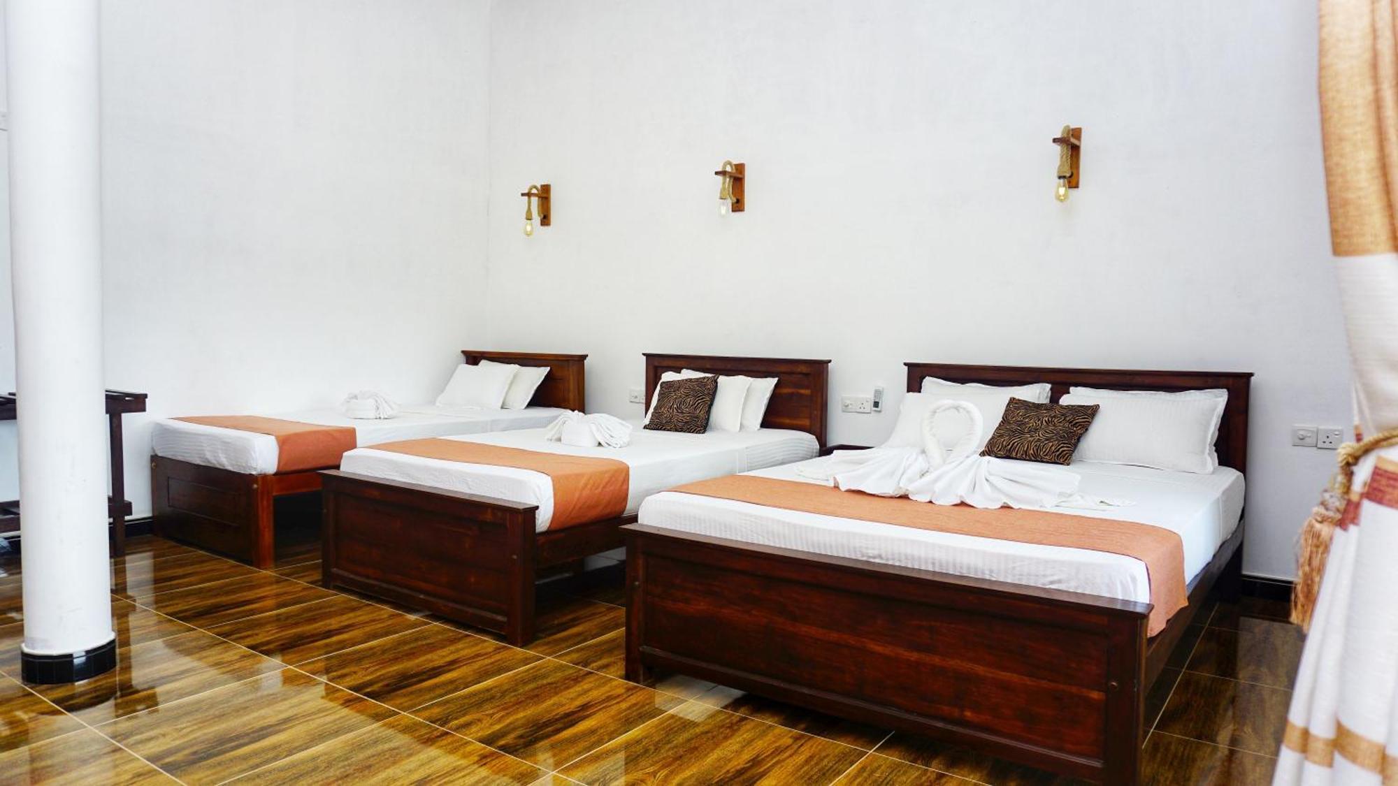 Sigiri Dilu Villa Sigiriya Esterno foto