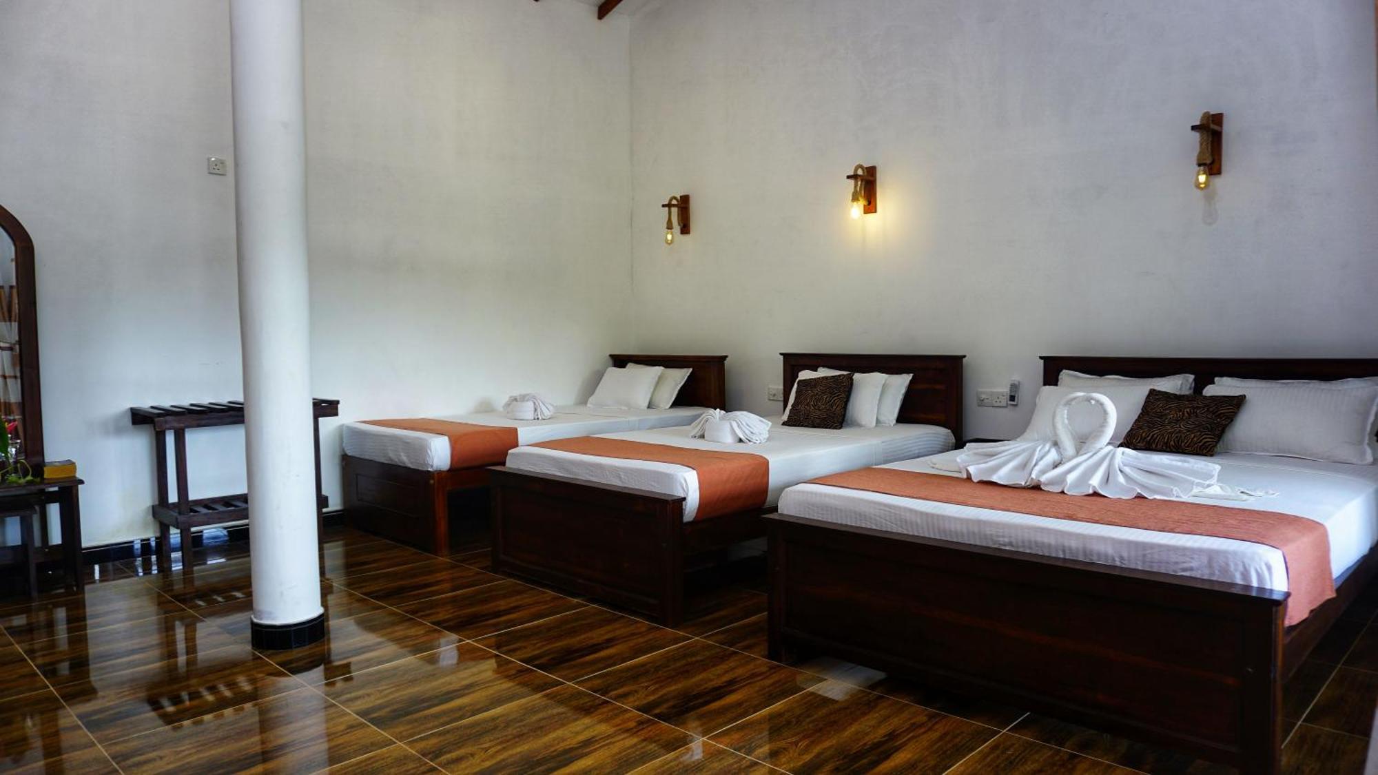 Sigiri Dilu Villa Sigiriya Esterno foto