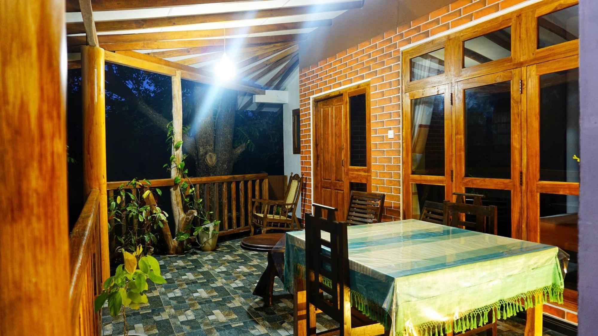Sigiri Dilu Villa Sigiriya Esterno foto
